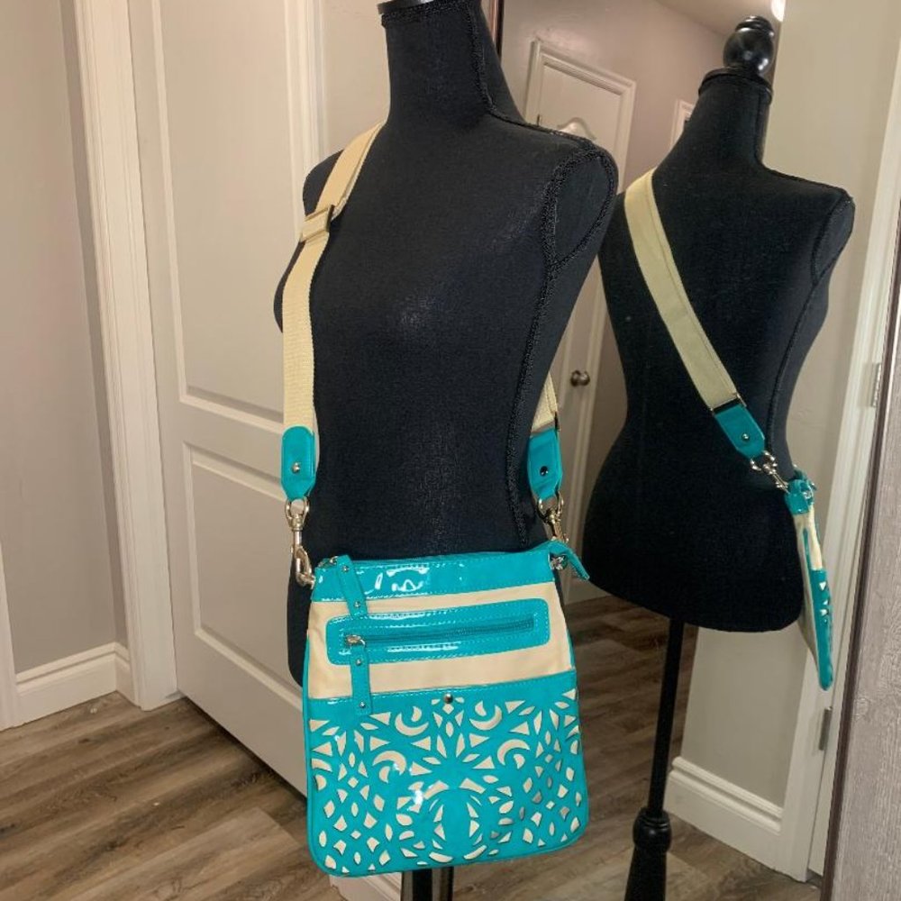 Sondra Roberts | Crossbody Satchel Purse